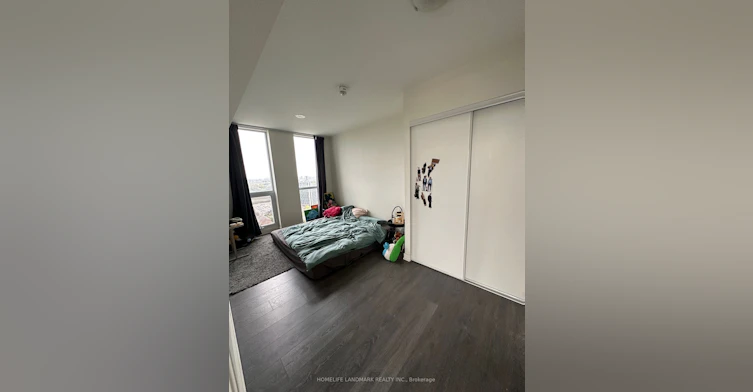 2604-6 Sonic Way, Toronto, ON, M3C 0P1 - 5