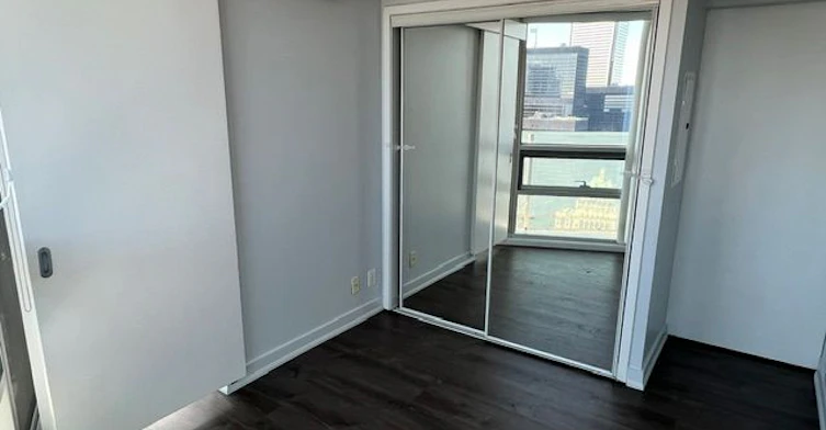 5611-14 York Street, Toronto, ON, M5J 2Z2 - 9
