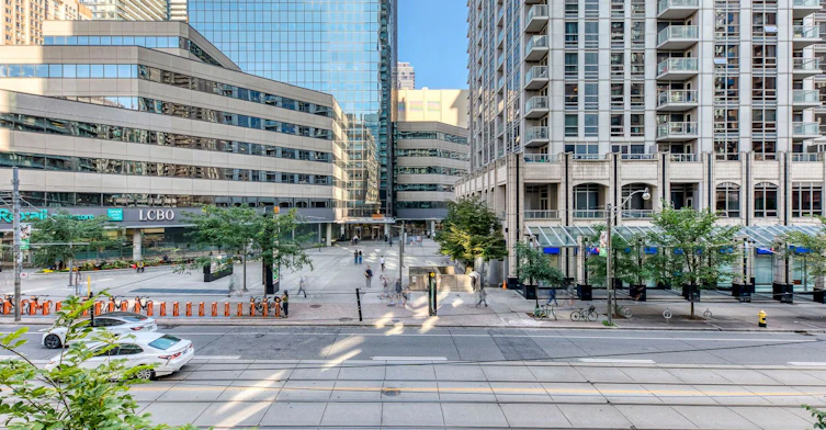 202-770 Bay Street, Toronto, ON, M5G 1N6 - 34