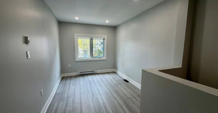 2ND FLR-19 Mount Royal Avenue, Toronto, ON, M6H 2S2 - 6