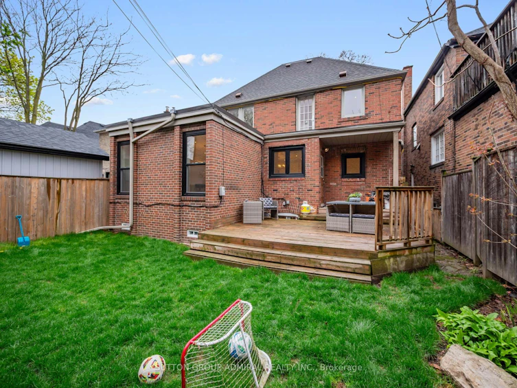 7 Glenarden Road, Toronto, ON, M6C 3J8 - 34