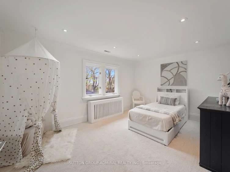 7 Glenarden Road, Toronto, ON, M6C 3J8 - 24