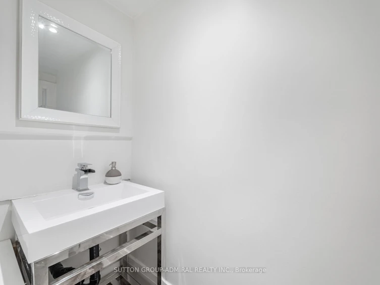 7 Glenarden Road, Toronto, ON, M6C 3J8 - 17