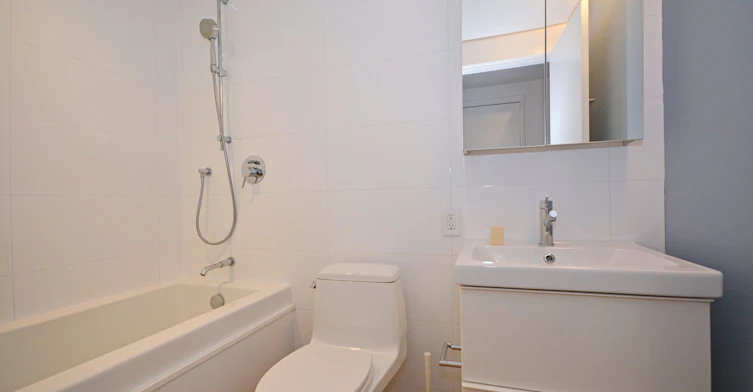 Lower-379 Berkeley Street, Toronto, ON, M5A 2X8 - 12
