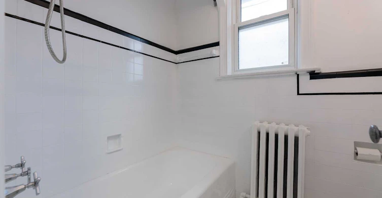 6 Park Hill Road, Toronto, ON, M6C 3M9 - 7