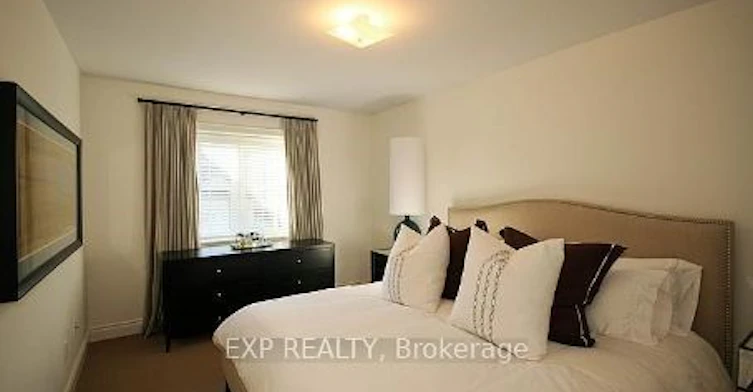 B-2 Fairleigh Crescent, Toronto, ON, M6C 3R8 - 5