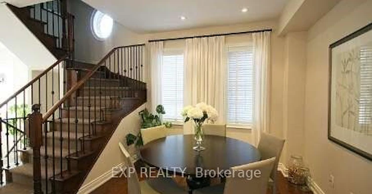 B-2 Fairleigh Crescent, Toronto, ON, M6C 3R8 - 4
