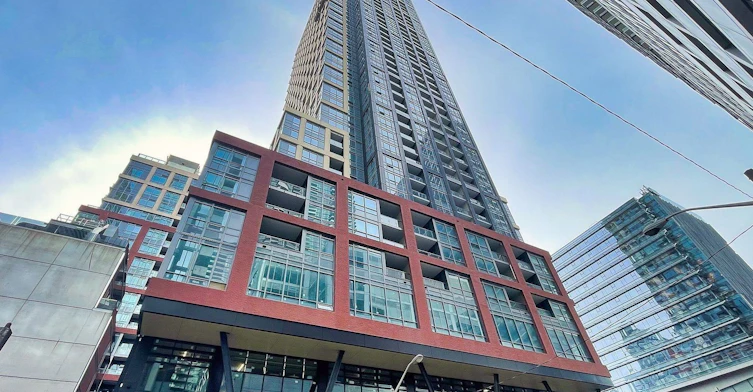 1911-108 Peter Street, Toronto, ON, M5V 0W2
