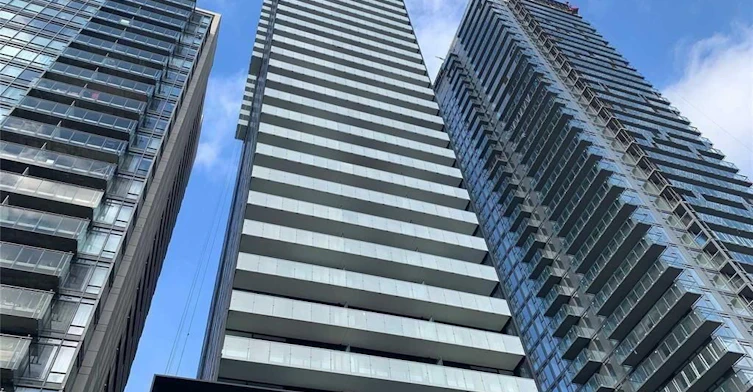 605-28 Wellesley Street E, Toronto, ON, M4Y 1G3