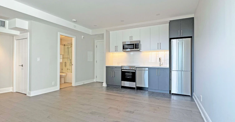 409-11 Walmer Road, Toronto, ON, M5R 2W9 - 5