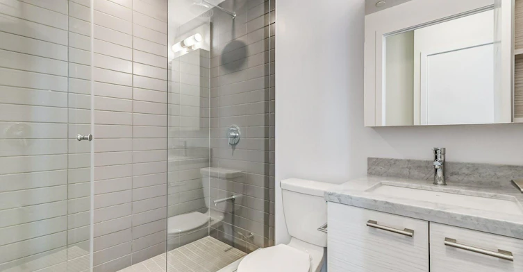 5602-2221 Yonge Street, Toronto, ON, M4S 2B4 - 7