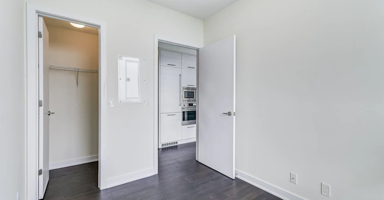 5602-2221 Yonge Street, Toronto, ON, M4S 2B4 - 13