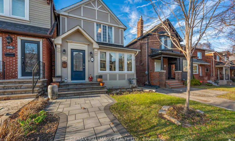 146 Roslin Avenue