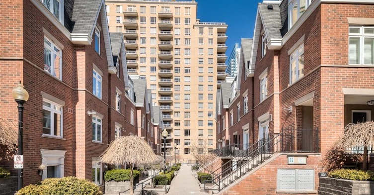 18-106 Redpath Avenue, Toronto, ON, M4S 2J7 - 24