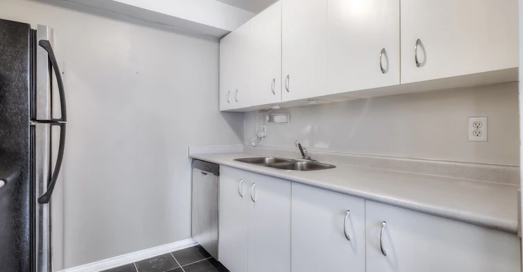 18-106 Redpath Avenue, Toronto, ON, M4S 2J7 - 6