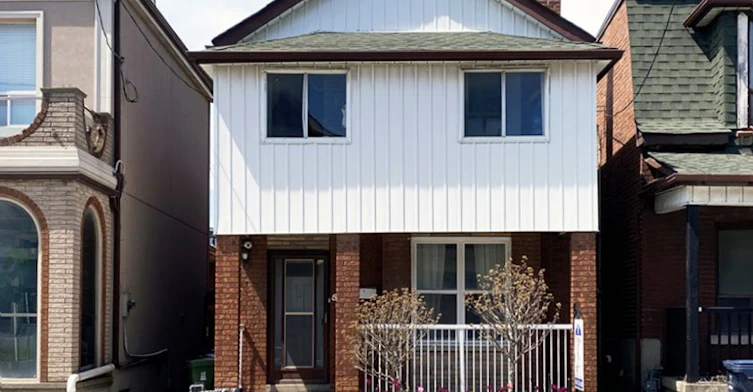 2 Upper-576 Ossington Avenue S, Toronto, ON, M6G 3T5