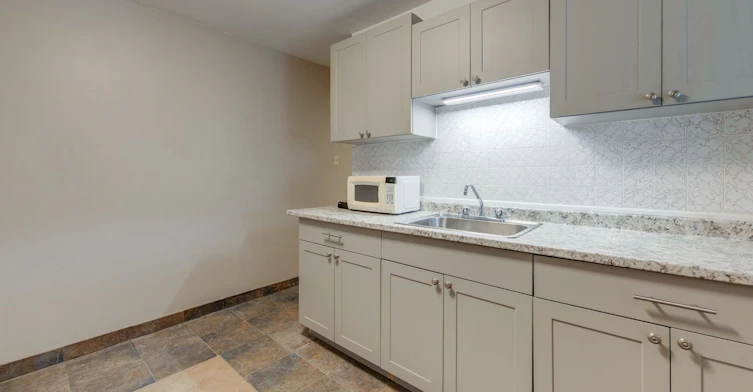 2 Upper-576 Ossington Avenue S, Toronto, ON, M6G 3T5 - 7