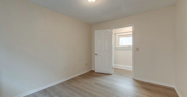 2 Upper-576 Ossington Avenue S, Toronto, ON, M6G 3T5 - 14