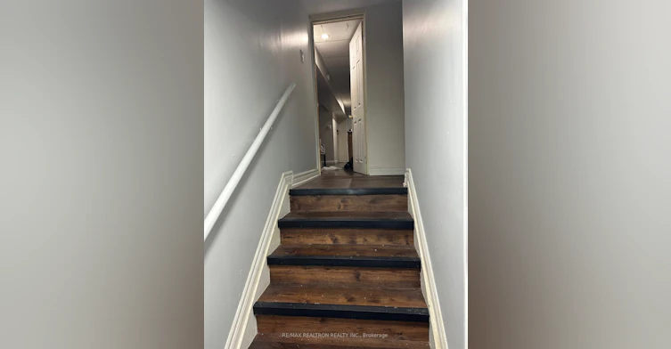 BSMT-45 Baroness Crescent, Toronto, ON, M2J 3K4 - 2