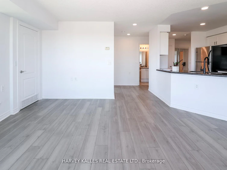 803-1030 Sheppard Avenue W, Toronto, ON, M3H 2T6 - 9