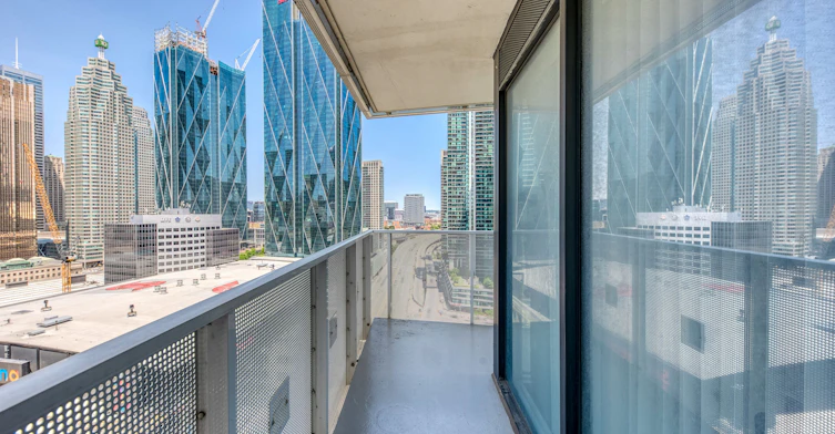 2004-100 Harbour Street, Toronto, ON, M5J 1B7 - 23