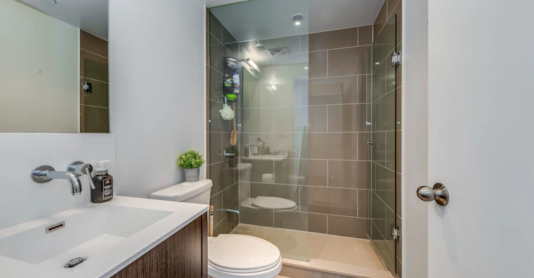 2004-100 Harbour Street, Toronto, ON, M5J 1B7 - 13