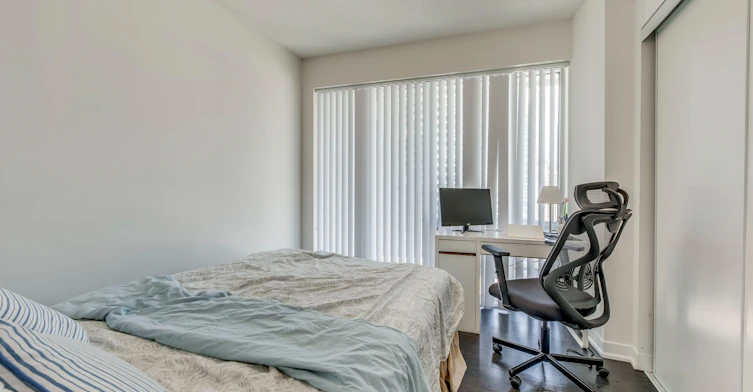 2004-100 Harbour Street, Toronto, ON, M5J 1B7 - 20