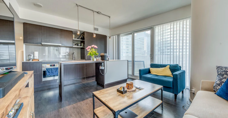 2004-100 Harbour Street, Toronto, ON, M5J 1B7 - 9