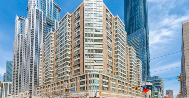 919-711 Bay Street, Toronto, ON, M5G 2J8 - 3