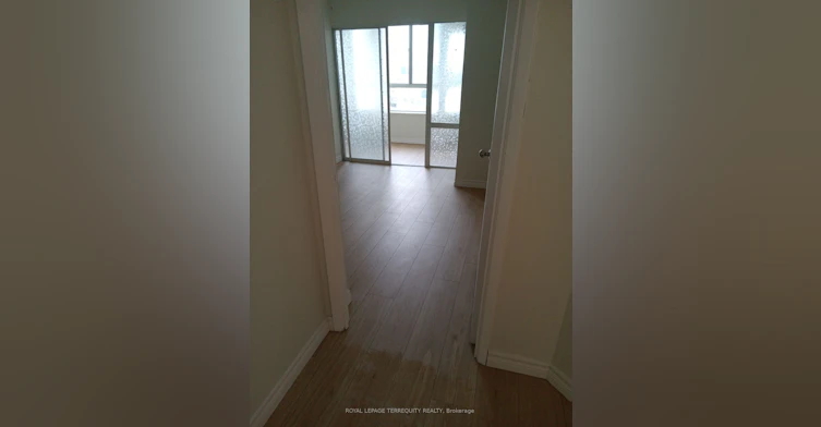 919-711 Bay Street, Toronto, ON, M5G 2J8 - 16