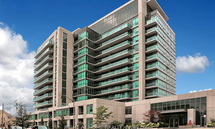 303-35 Brian Peck Crescent
