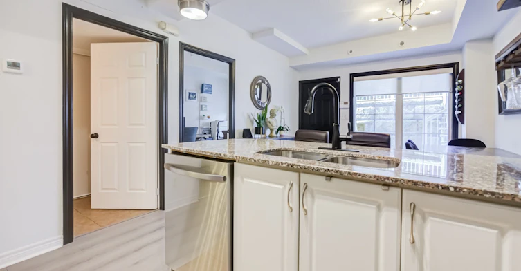 111-163 Bleecker Street, Toronto, ON, M4X 1L9 - 10