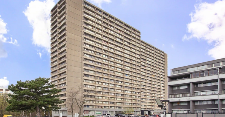 909-10 Sunny Glen Way, Toronto, ON, M3C 2Z3