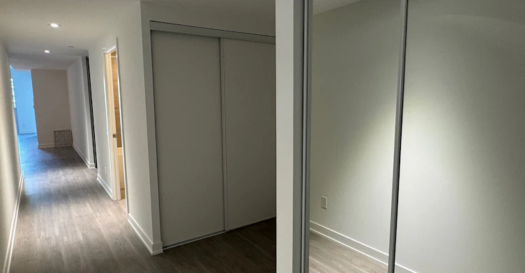 806-8 Wellesley Street W, Toronto, ON, M4Y 0J5 - 10
