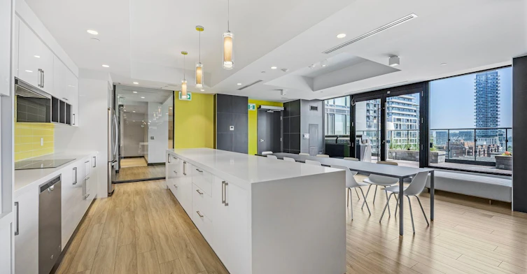 1114-158 Front Street E, Toronto, ON, M5A 0K9 - 30