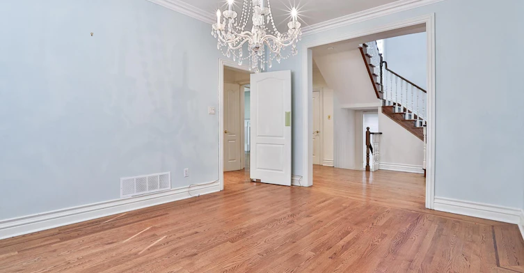 38 Gwendolen Crescent, Toronto, ON, M2N 2L7 - 8