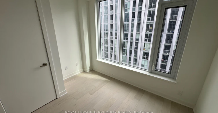 4906-11 Yorkville Avenue, Toronto, ON, M4W 0B7 - 14