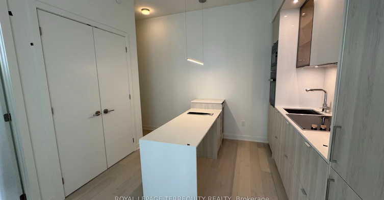 4906-11 Yorkville Avenue, Toronto, ON, M4W 0B7 - 11