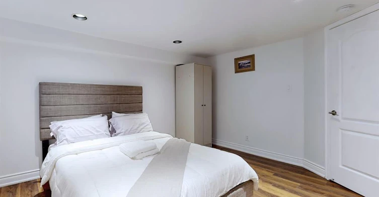 Lower-21 Pleasant Avenue, Toronto, ON, M2M 1L8 - 13
