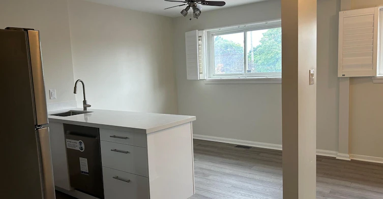 22 Tanjoe Crescent, Toronto, ON, M2M 1P7 - 3