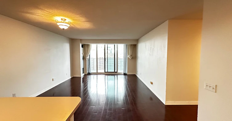 2506-750 Bay Street, Toronto, ON, M5G 1N6 - 4