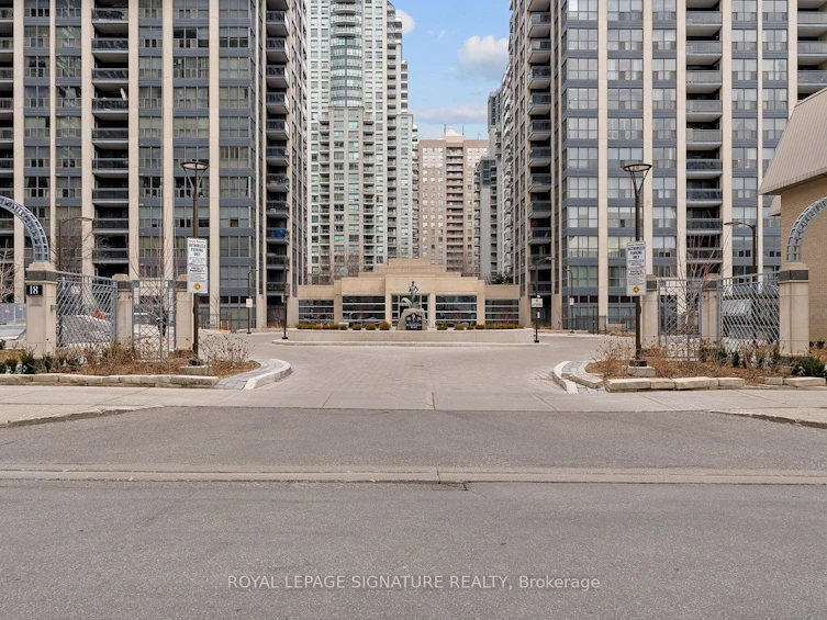 206-18 Hollywood Avenue, Toronto, ON, M2N 6P5 - 36