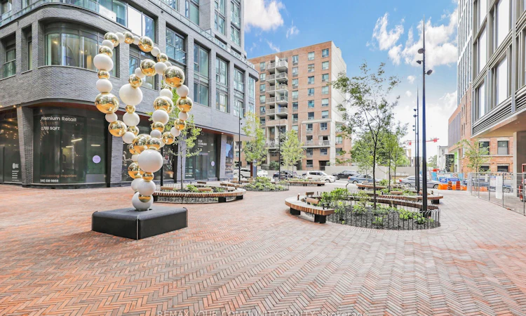 5012-88 Queen St. East Street