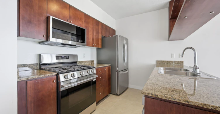 5212-35 Mariner Terrace, Toronto, ON, M5V 3V9 - 21