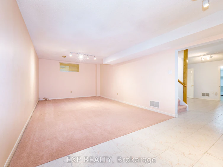 18 Whitman Street, Toronto, ON, M2M 3H8 - 47