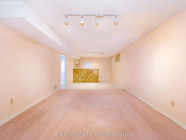 18 Whitman Street, Toronto, ON, M2M 3H8 - 46