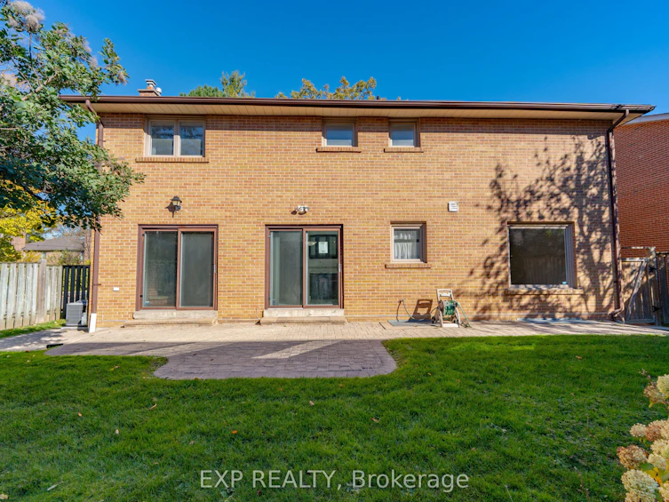 18 Whitman Street, Toronto, ON, M2M 3H8 - 8