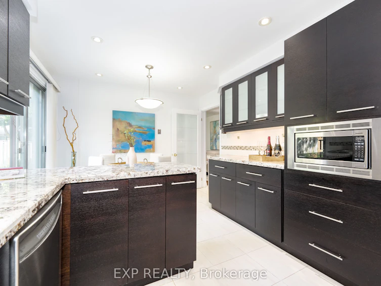 18 Whitman Street, Toronto, ON, M2M 3H8 - 24