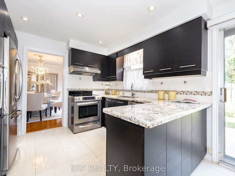 18 Whitman Street, Toronto, ON, M2M 3H8 - 26