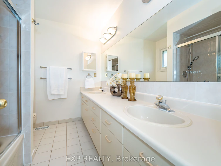 18 Whitman Street, Toronto, ON, M2M 3H8 - 42